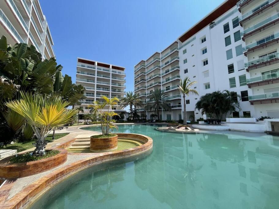 8011 Depa En La Marina Con Balcon Y Vista Alberca Appartement Mazatlán Buitenkant foto
