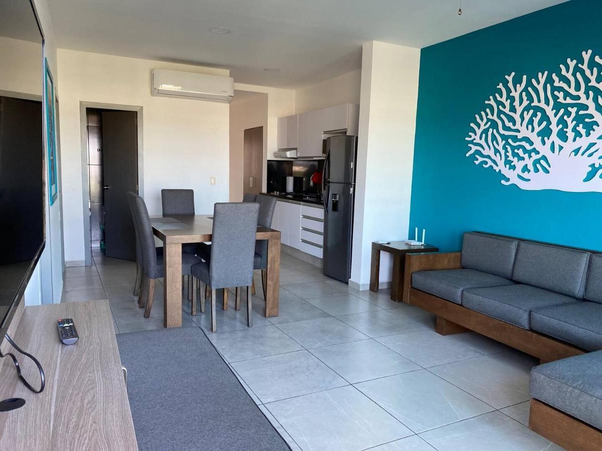 8011 Depa En La Marina Con Balcon Y Vista Alberca Appartement Mazatlán Buitenkant foto